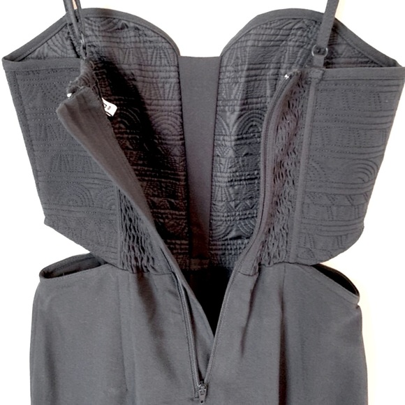 Divided by H&M size 4 cut-out jumpsuit - Picture 16 of 16